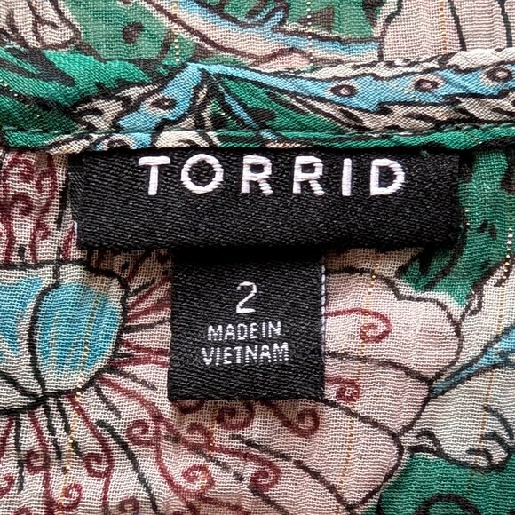 Torrid Chiffon Lurex Button-Up Blouse in Green - NWOT - Picture 2 of 16